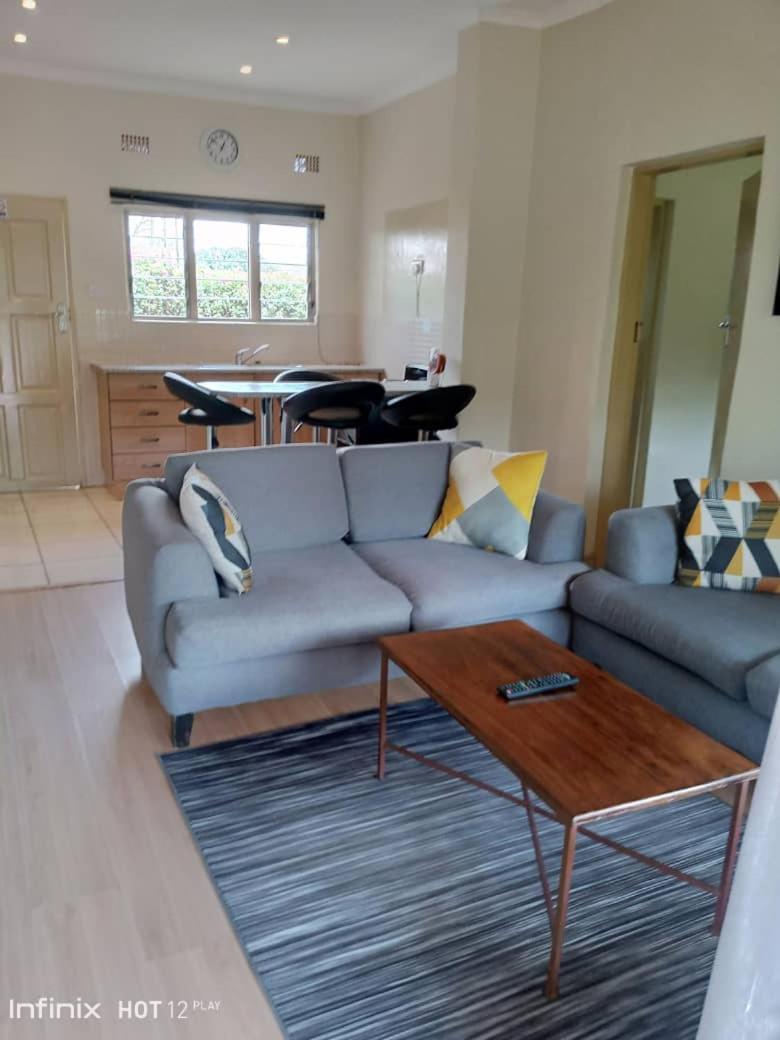 Victoria Apartments Livingstone Bagian luar foto